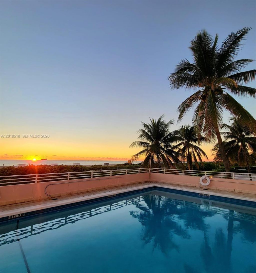 345 Ocean Dr , Unit 305, Miami Beach, FL 33139 Photo