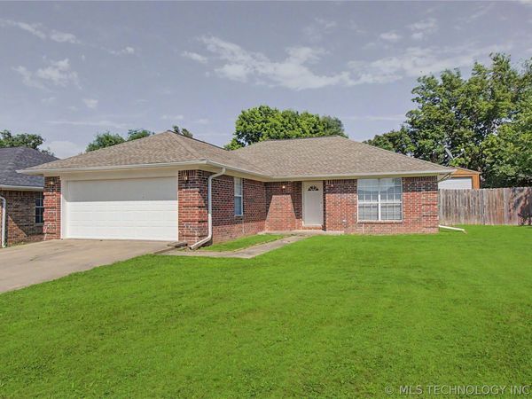 2206 Sycamore Road , McAlester, OK 74501