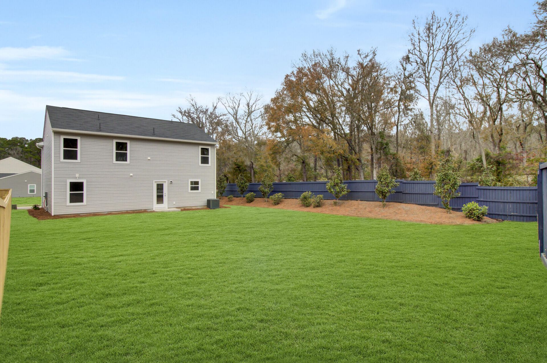 7028 Windham Way Photo 37
