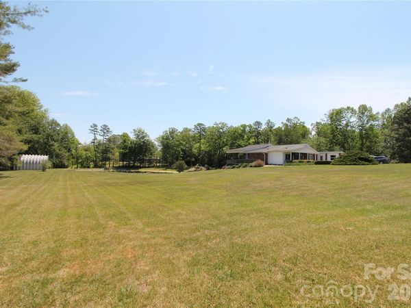 231 Allen Road , East Flat Rock, NC 28726