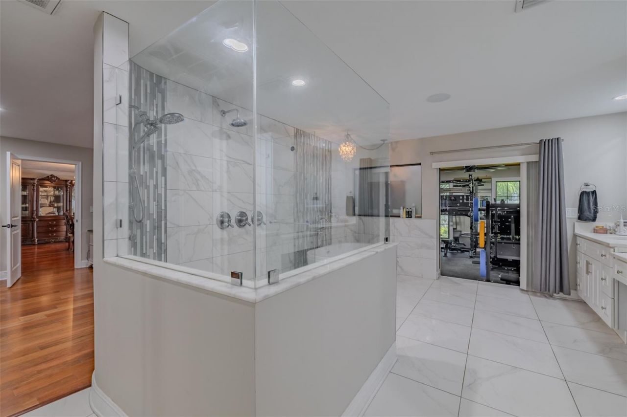 125 Barrington Drive , Brandon, FL 33511 Photo