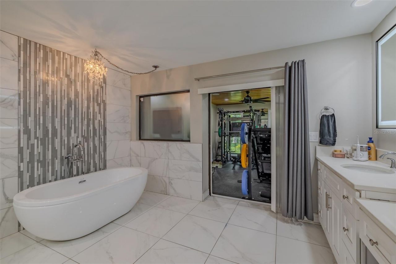 125 Barrington Drive , Brandon, FL 33511 Photo