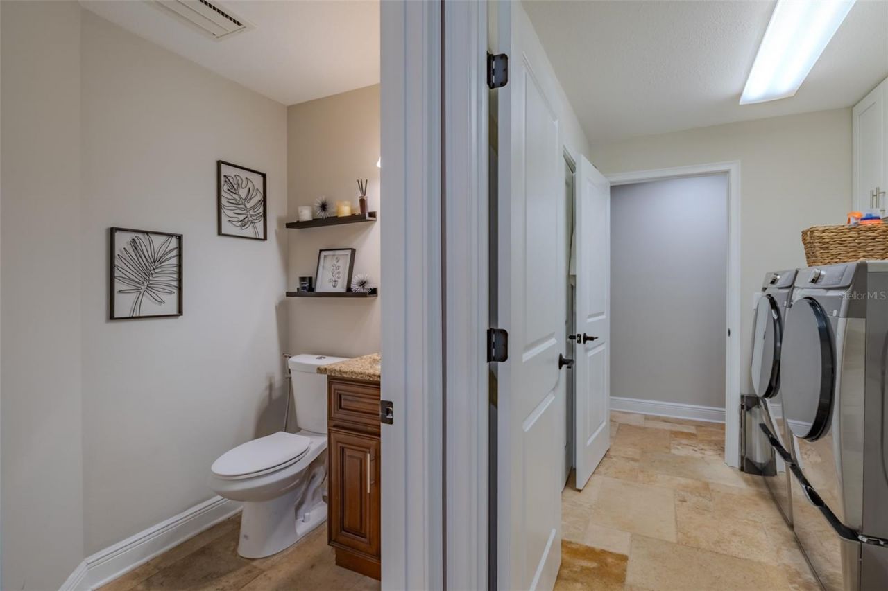 125 Barrington Drive , Brandon, FL 33511 Photo