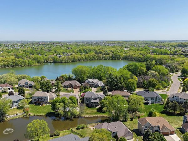 10145 Powers Lake Trail , Woodbury, MN 55129