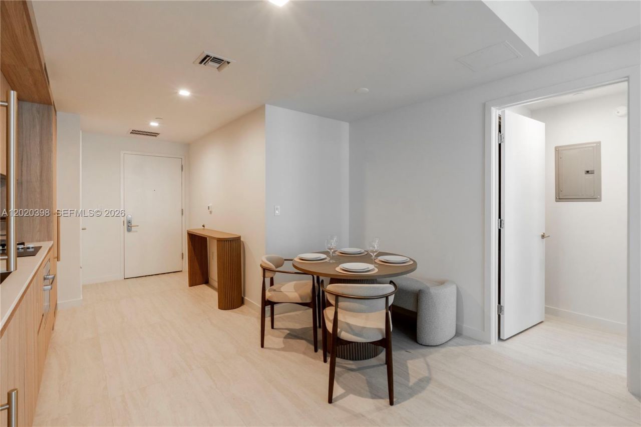 77 SE 5th St , Unit 1910, Miami, FL 33131 Photo
