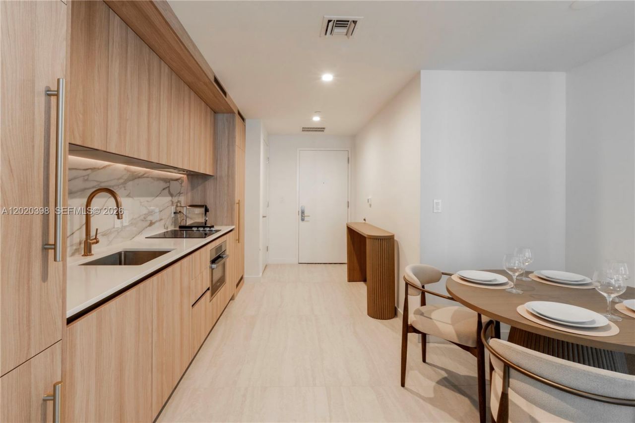 77 SE 5th St , Unit 1910, Miami, FL 33131 Photo