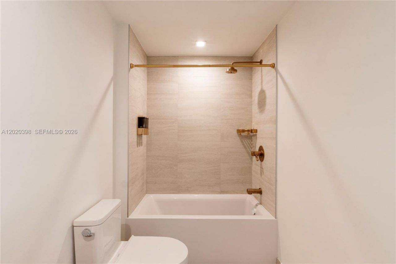 77 SE 5th St , Unit 1910, Miami, FL 33131 Photo
