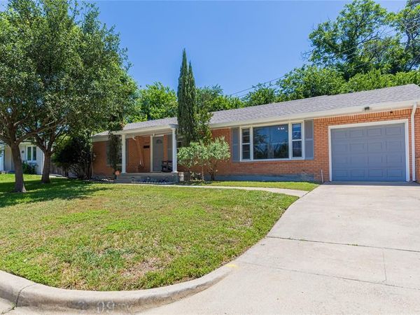 3509 Rogers Avenue, Fort Worth, TX 76109