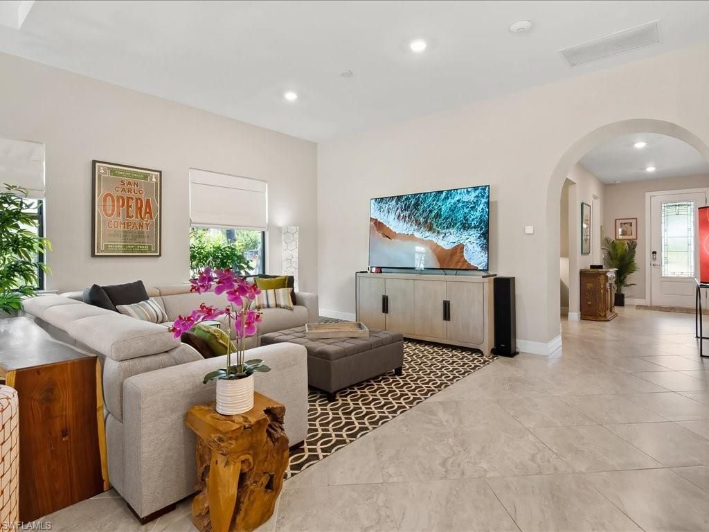 7225 Wilton Dr , Naples, FL 34109 Photo