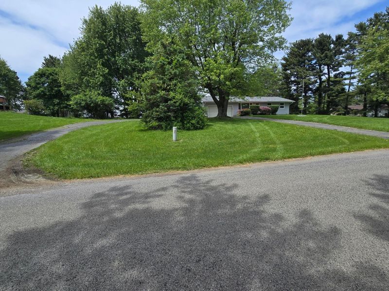 106 Sharon Heights Road SW, Pataskala, OH 43062 Photo 3