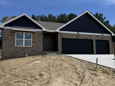 2206 Citta Circle, Bellevue, NE 68147
