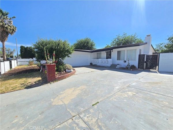 44221 4th E, Lancaster, CA 93535