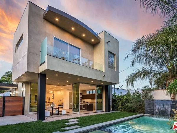 8932 Dorrington Avenue , Los Angeles, CA 90048