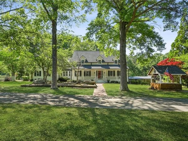 5422 Hill Road SW, Powder Springs, GA 30127