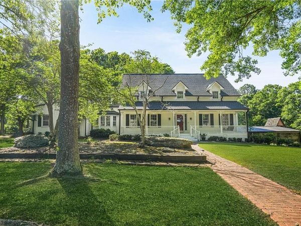 5422 Hill Road SW, Powder Springs, GA 30127
