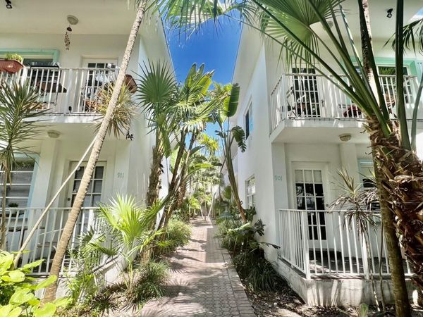 901 Meridian Avenue, Unit 103, Miami Beach, FL 33139