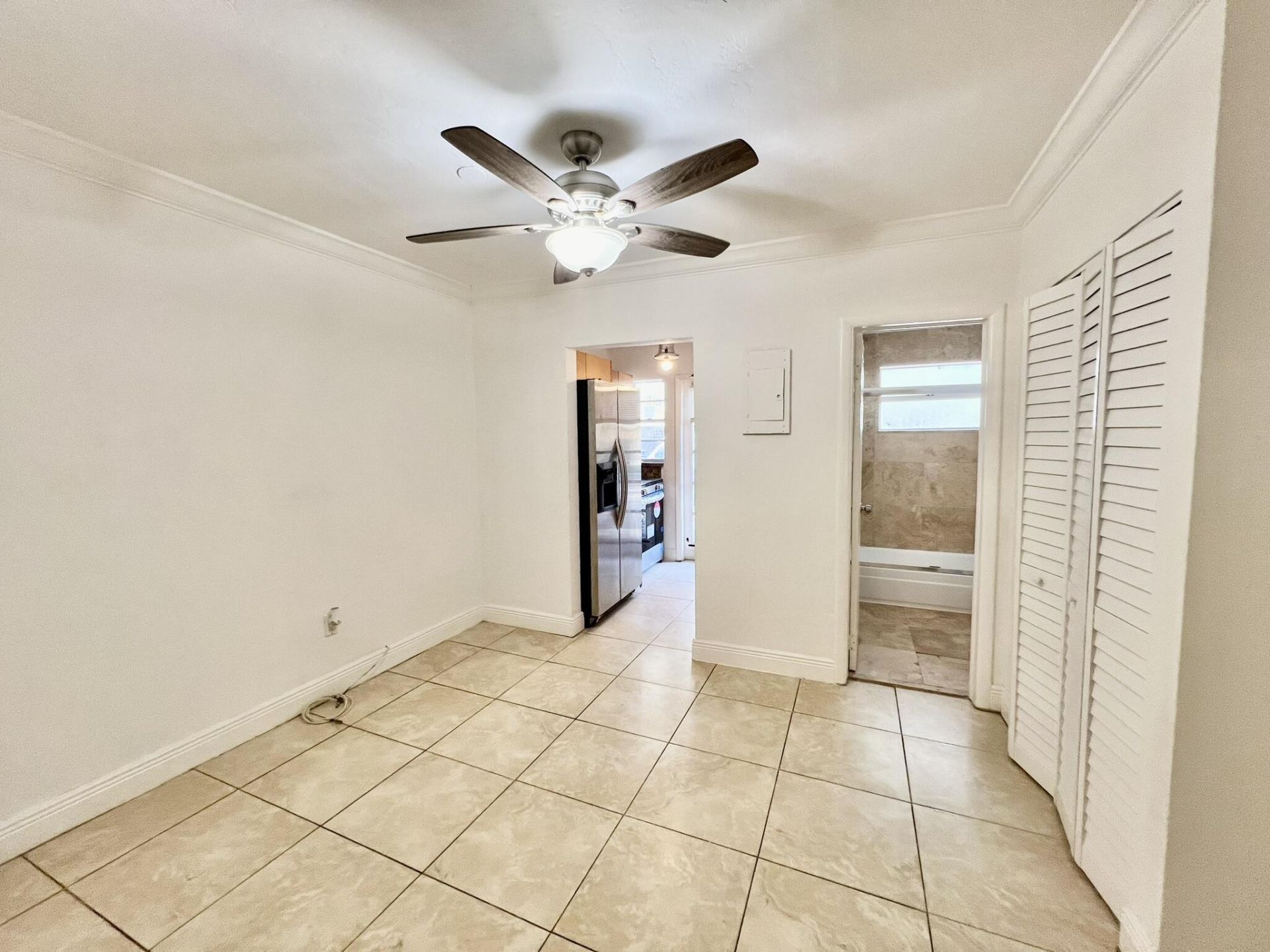 901 Meridian Avenue, Unit 103, Miami Beach, FL 33139 Photo