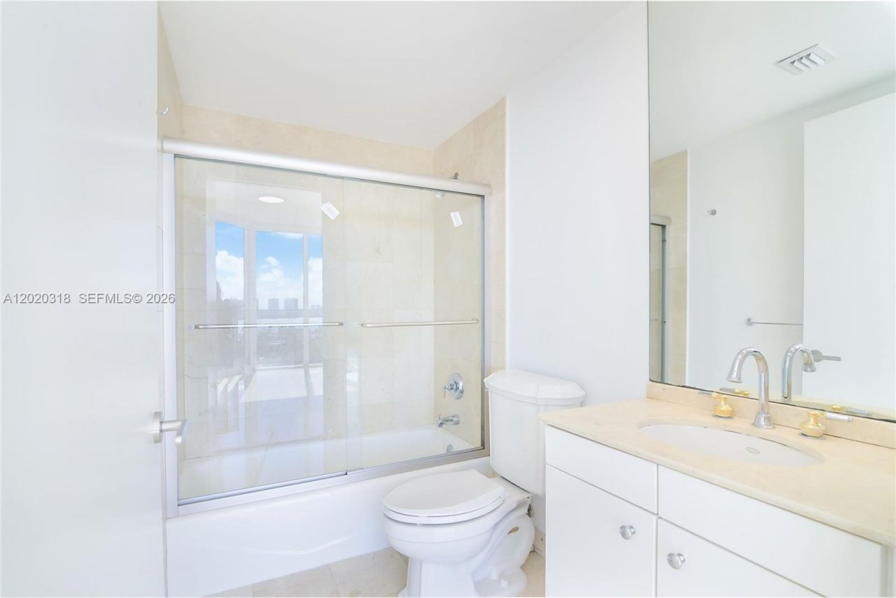 19333 Collins Ave, Unit 1907, Sunny Isles Beach, FL 33160 Photo