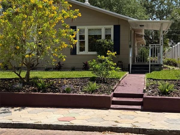 124 20TH AVENUE N, ST PETERSBURG, FL 33704