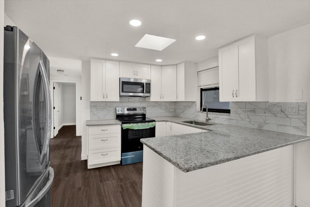 13605 Garris Drive , Hudson, FL 34667 Photo