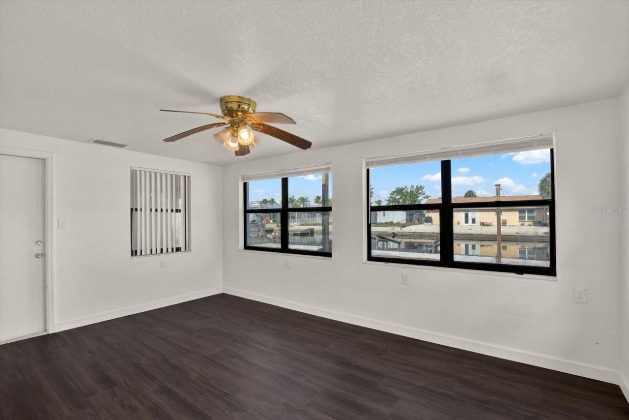 13605 Garris Drive , Hudson, FL 34667 Photo