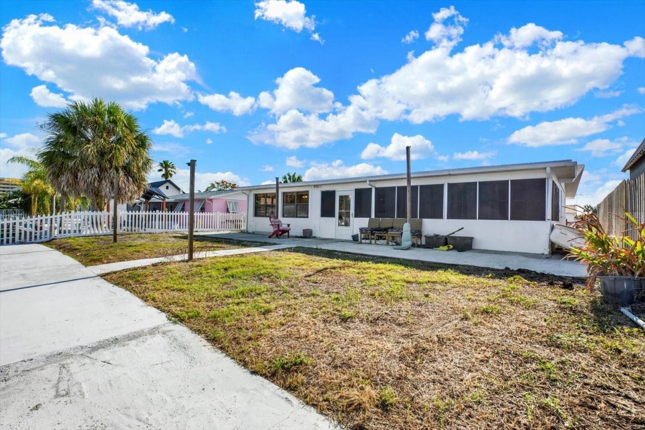 13605 Garris Drive , Hudson, FL 34667 Photo
