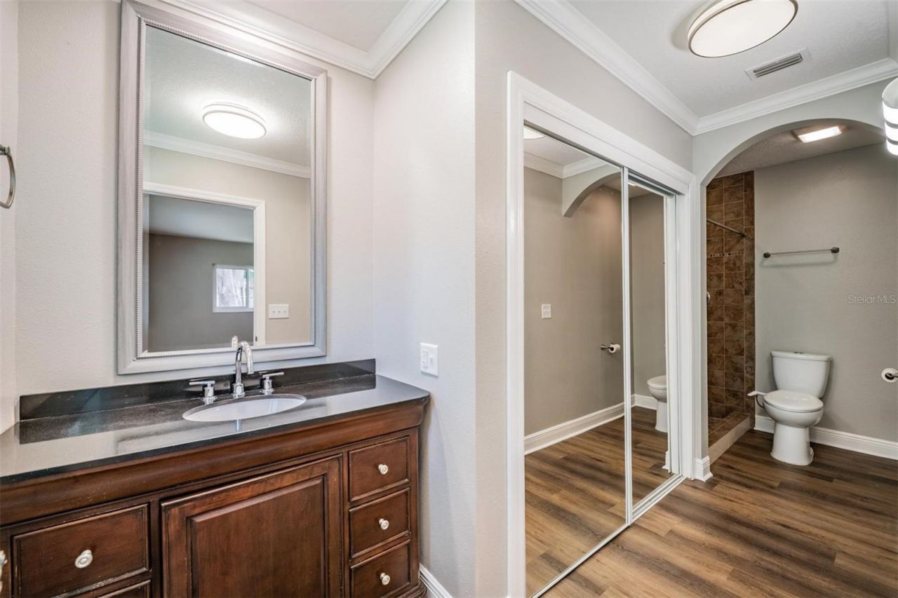 712 Camellia Court , Seffner, FL 33584 Photo