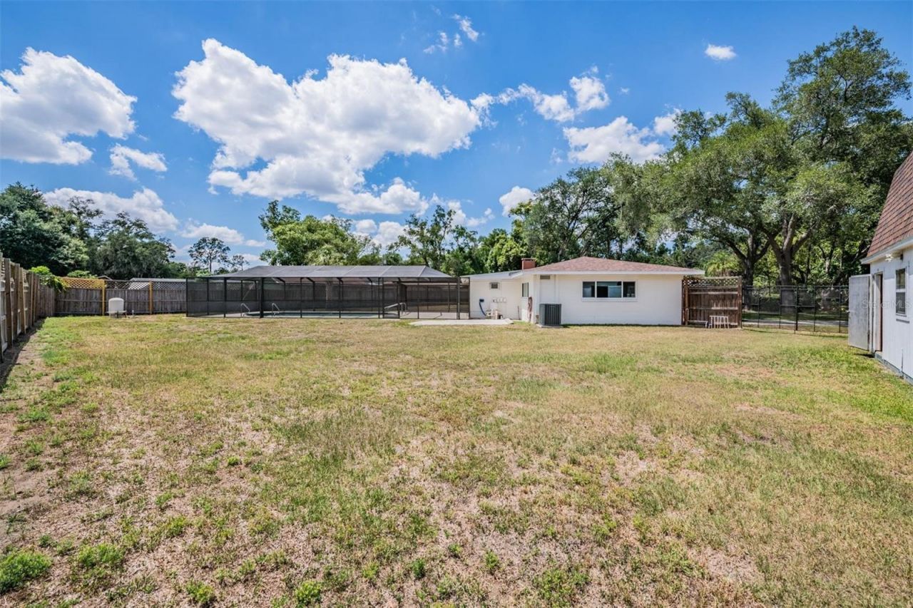 712 Camellia Court , Seffner, FL 33584 Photo