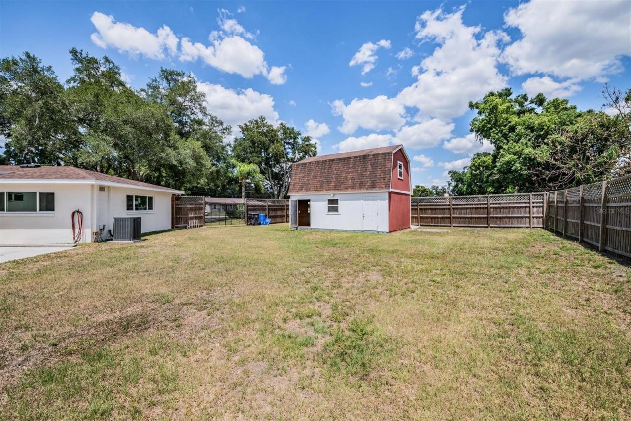 712 Camellia Court , Seffner, FL 33584 Photo