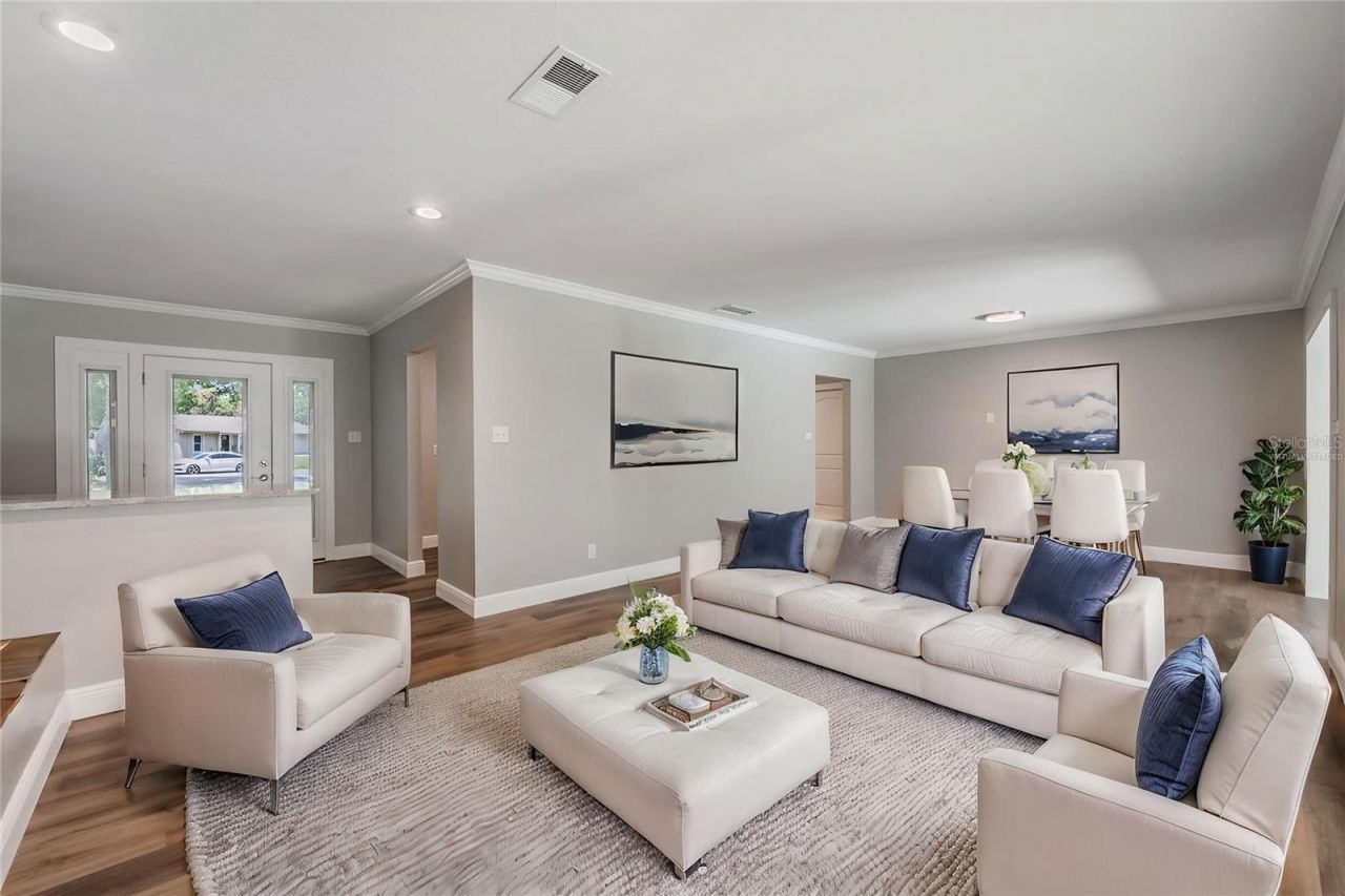 712 Camellia Court , Seffner, FL 33584 Photo