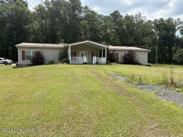 952 N Mississippi 43 , Mendenhall, MS 39114