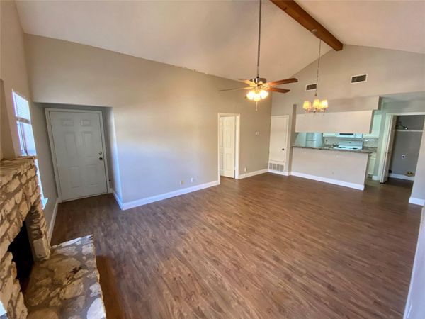 1013 Hyridge ST, Round Rock, TX 78664