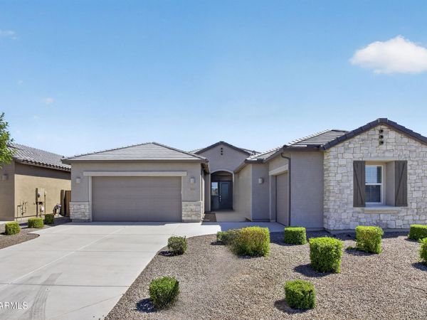 2975 E BARREL RACE Road, San Tan Valley, AZ 85140