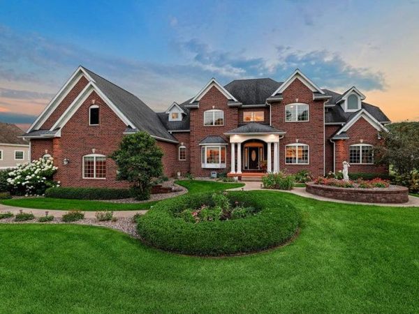 3312 Augusta Ln, Onalaska, WI 54650