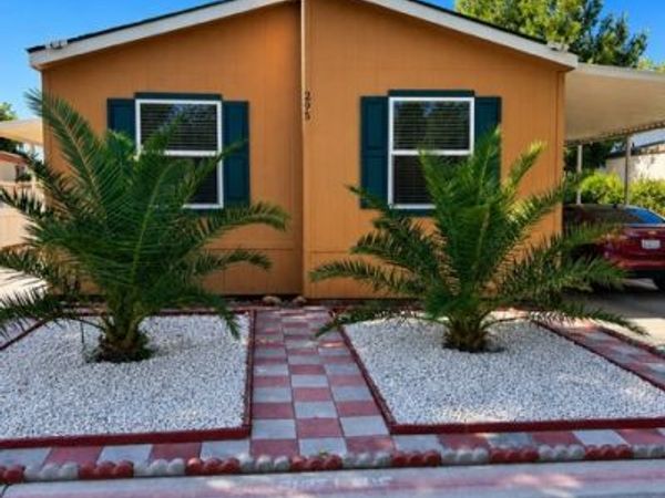 3524 E Avenue R, Palmdale, CA 93550