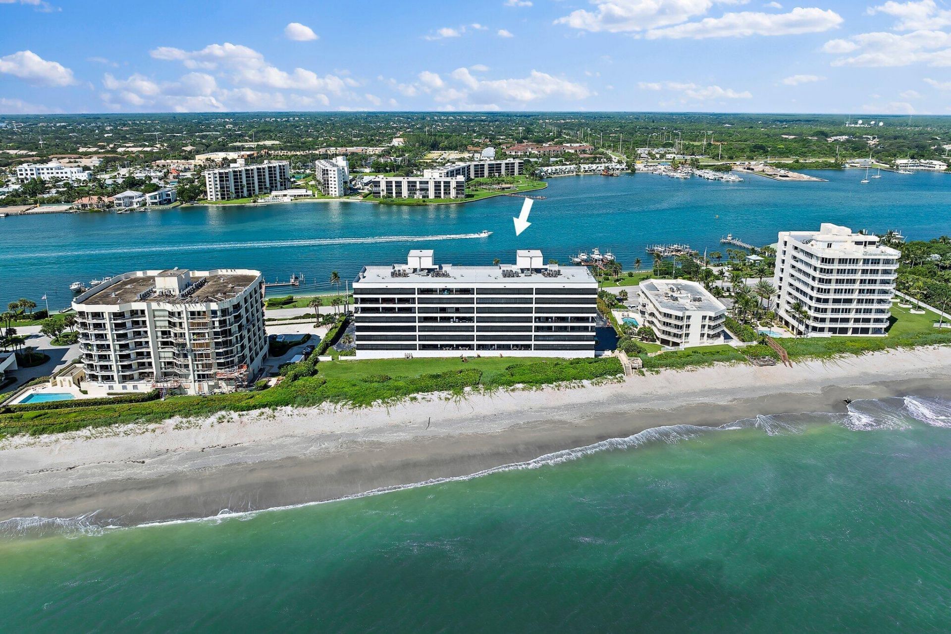19900 Beach Road, Unit 201, Jupiter, FL 33469 Photo