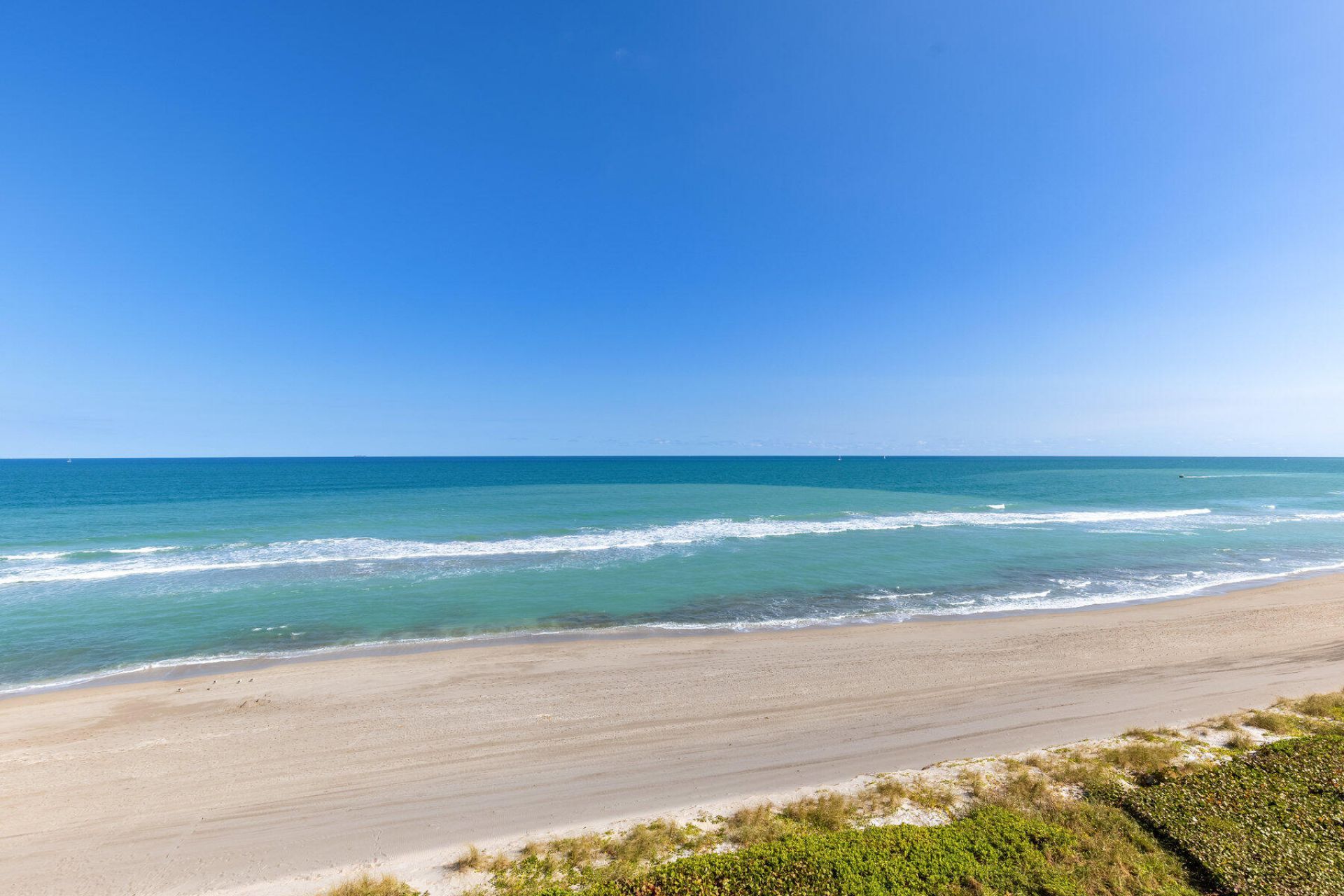 19900 Beach Road, Unit 201, Jupiter, FL 33469 Photo