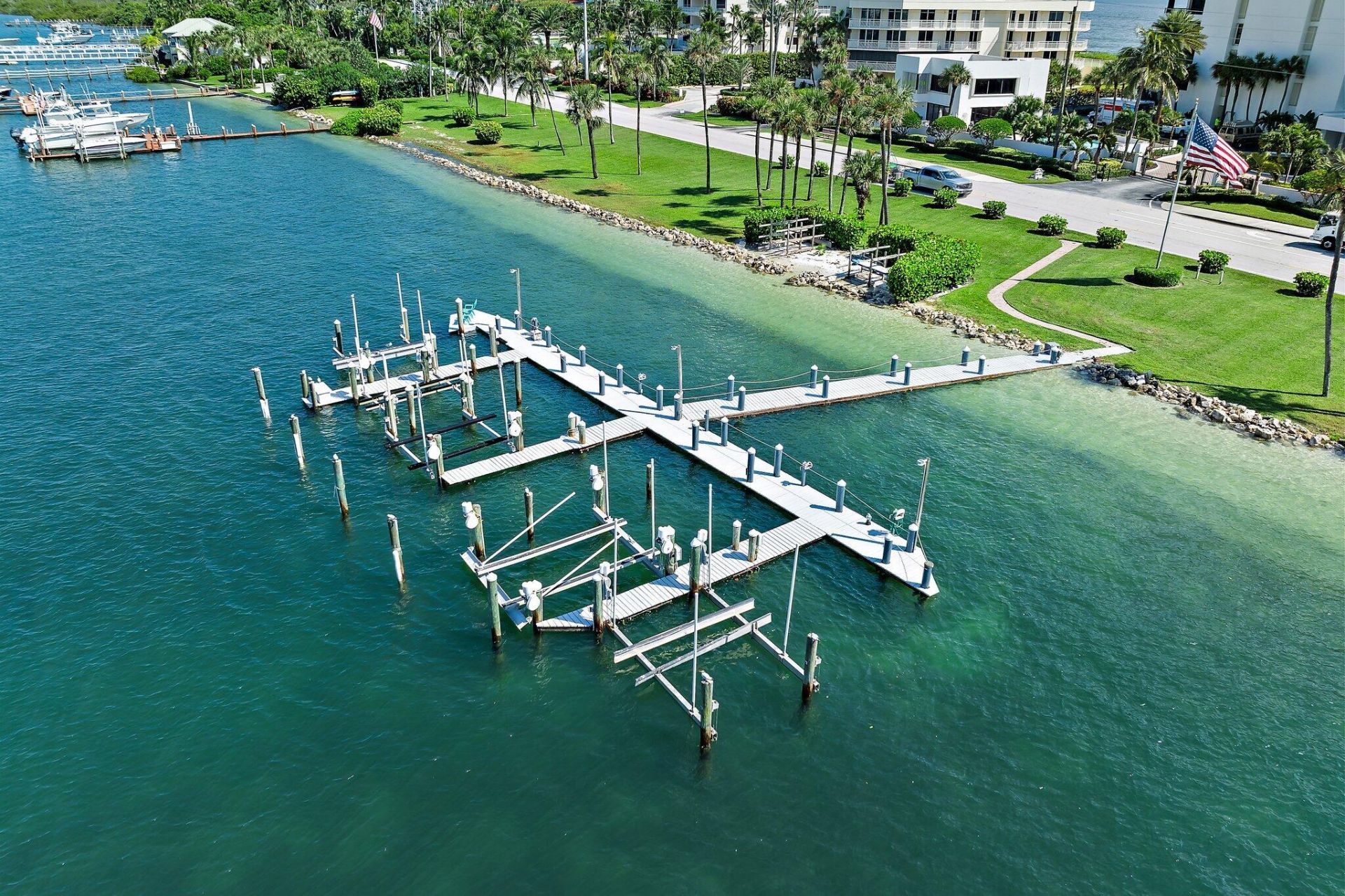 19900 Beach Road, Unit 201, Jupiter, FL 33469 Photo