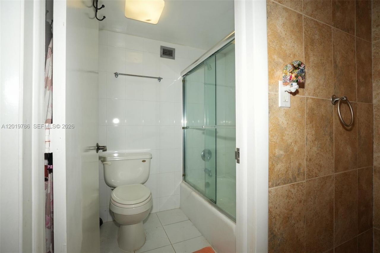 3800 S Ocean Dr , Unit 818, Hollywood, FL 33019 Photo