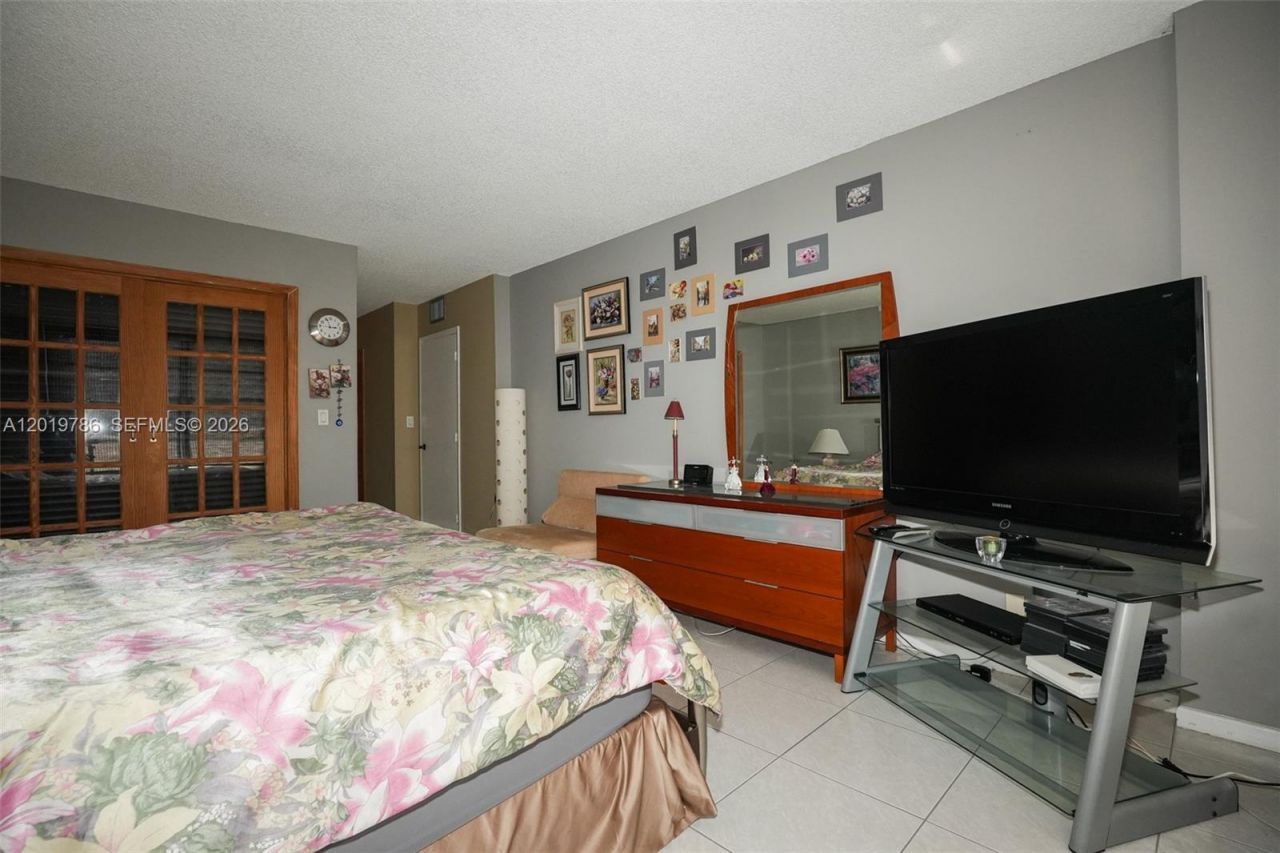 3800 S Ocean Dr , Unit 818, Hollywood, FL 33019 Photo