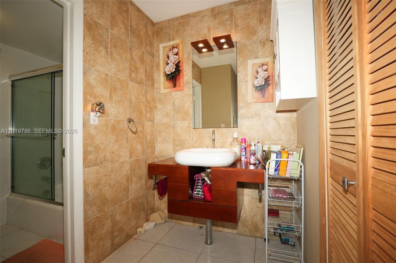 3800 S Ocean Dr , Unit 818, Hollywood, FL 33019 Photo