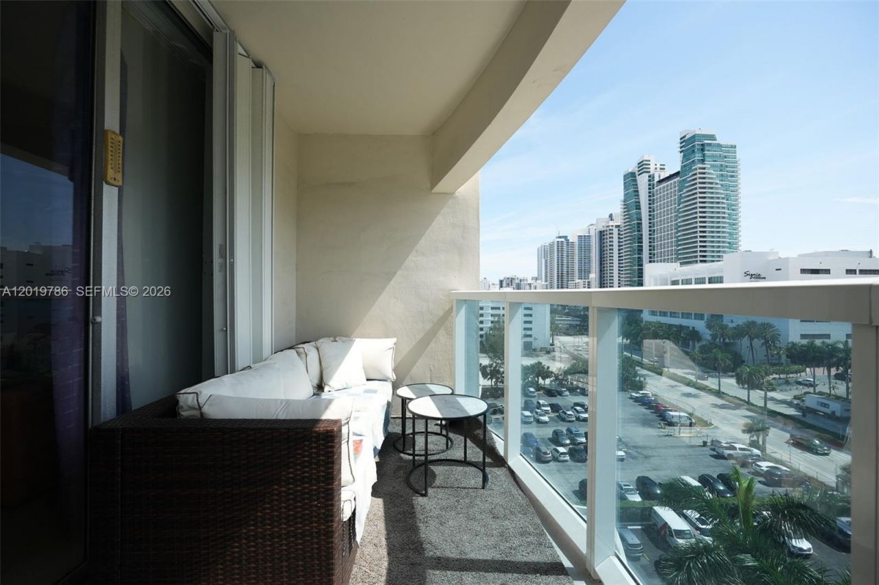 3800 S Ocean Dr , Unit 818, Hollywood, FL 33019 Photo