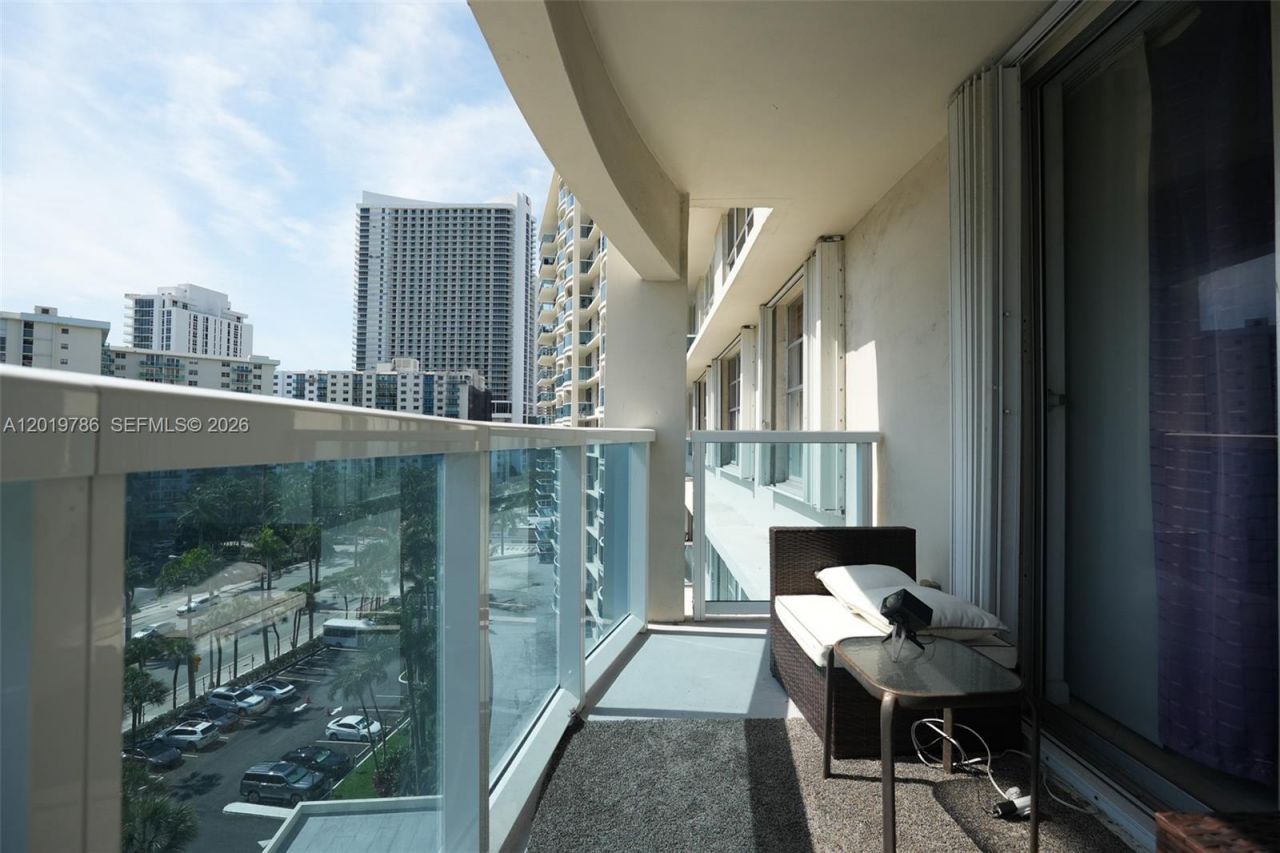 3800 S Ocean Dr , Unit 818, Hollywood, FL 33019 Photo