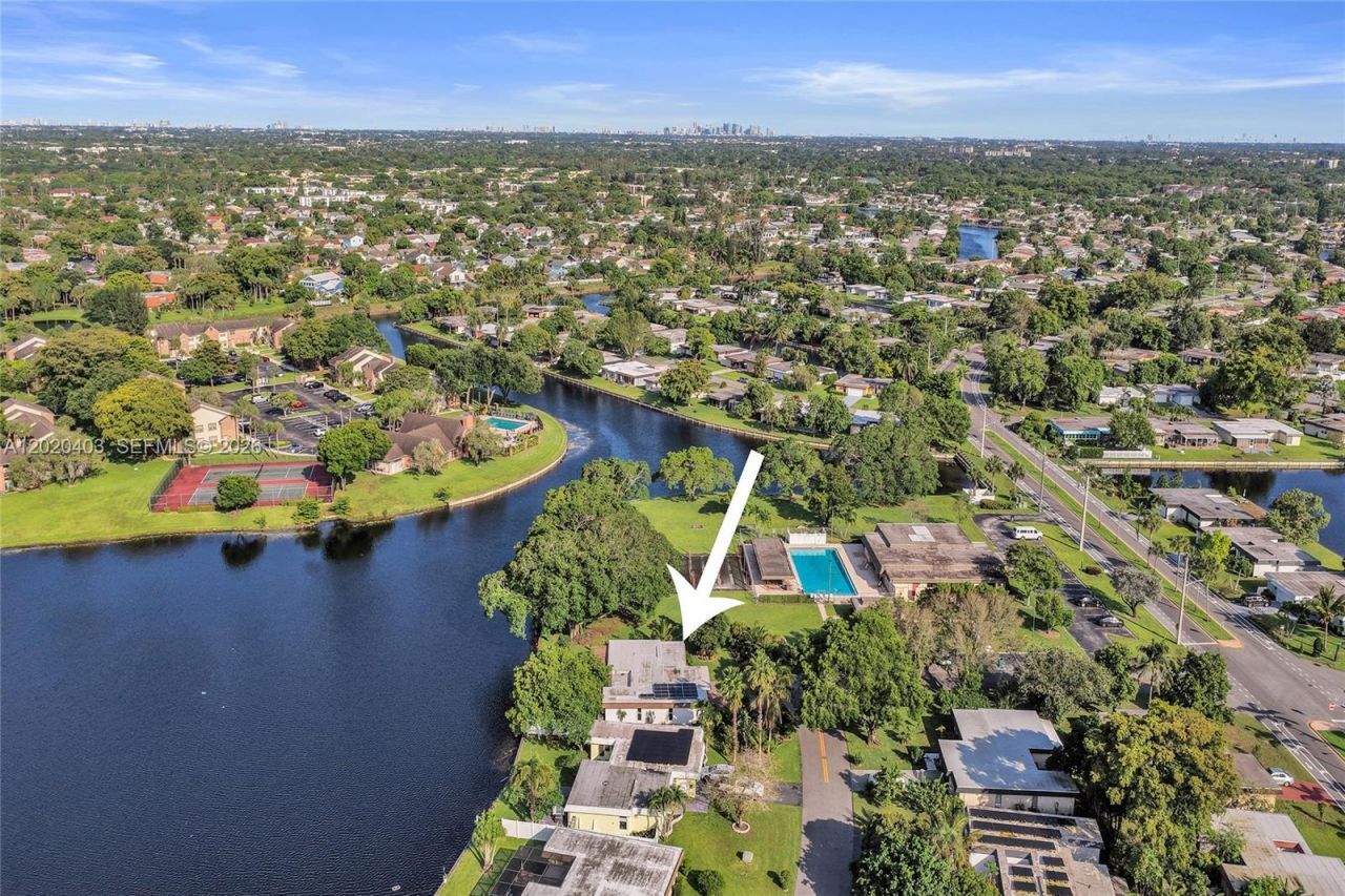 6408 NW 72nd Ave , Tamarac, FL 33321 Photo
