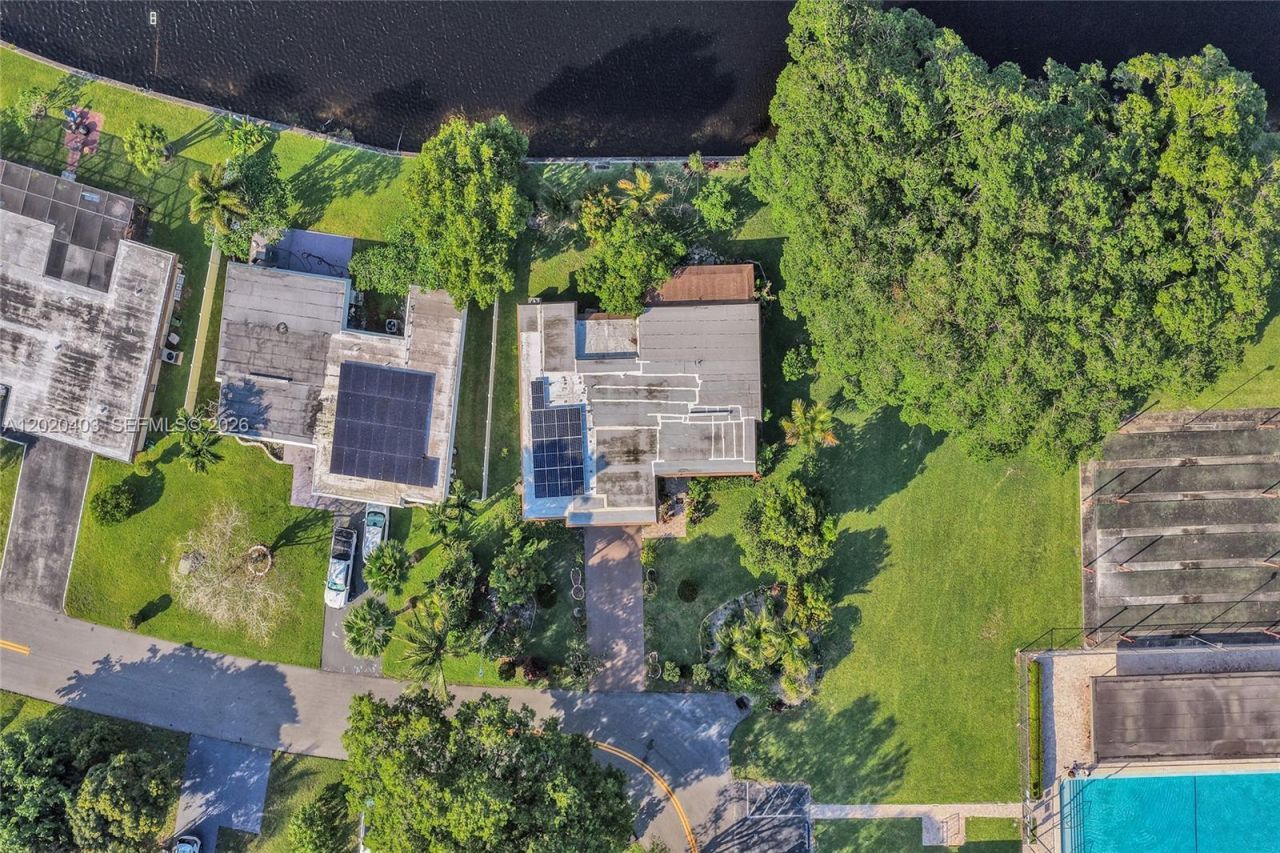 6408 NW 72nd Ave , Tamarac, FL 33321 Photo