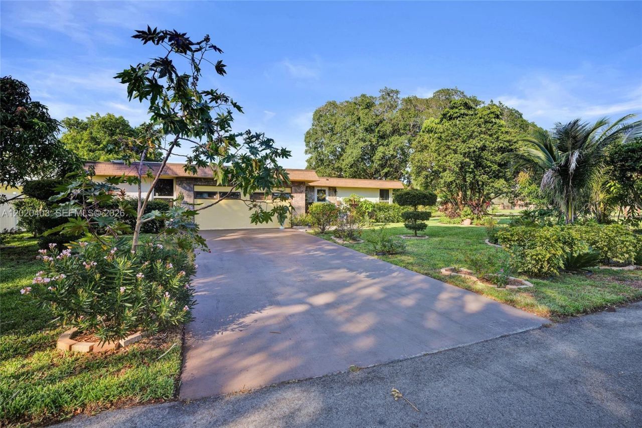 6408 NW 72nd Ave , Tamarac, FL 33321 Photo
