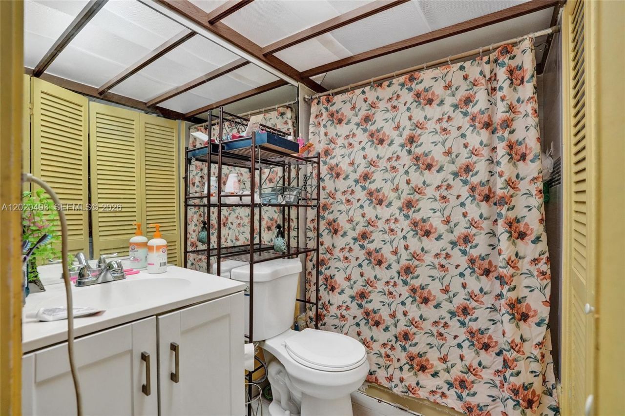 6408 NW 72nd Ave , Tamarac, FL 33321 Photo