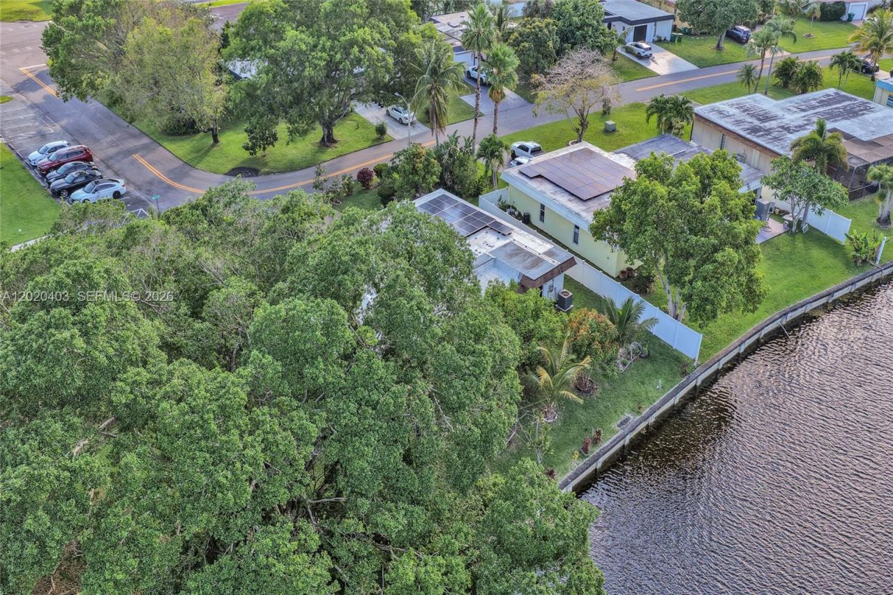 6408 NW 72nd Ave , Tamarac, FL 33321 Photo
