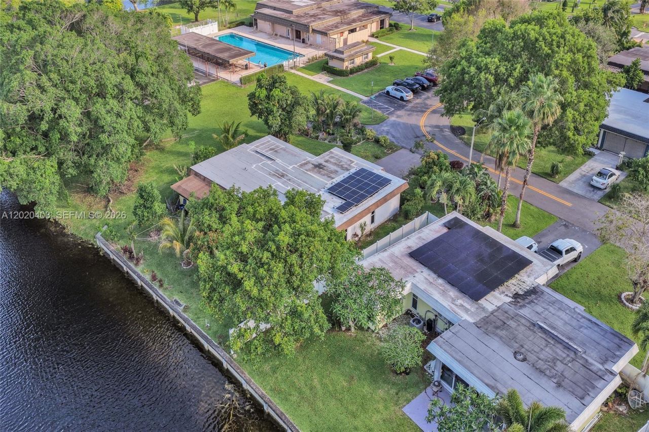 6408 NW 72nd Ave , Tamarac, FL 33321 Photo