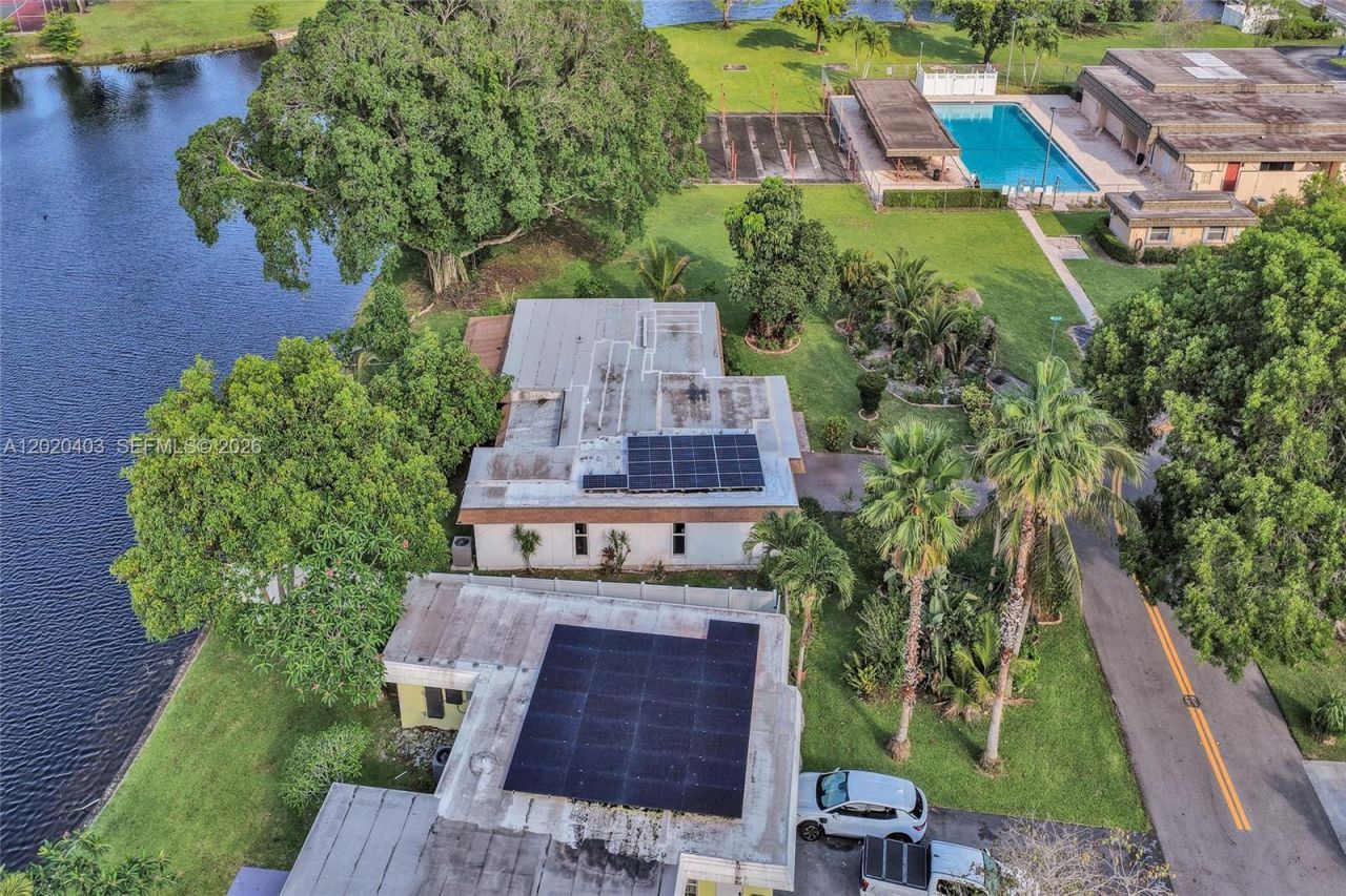 6408 NW 72nd Ave , Tamarac, FL 33321 Photo